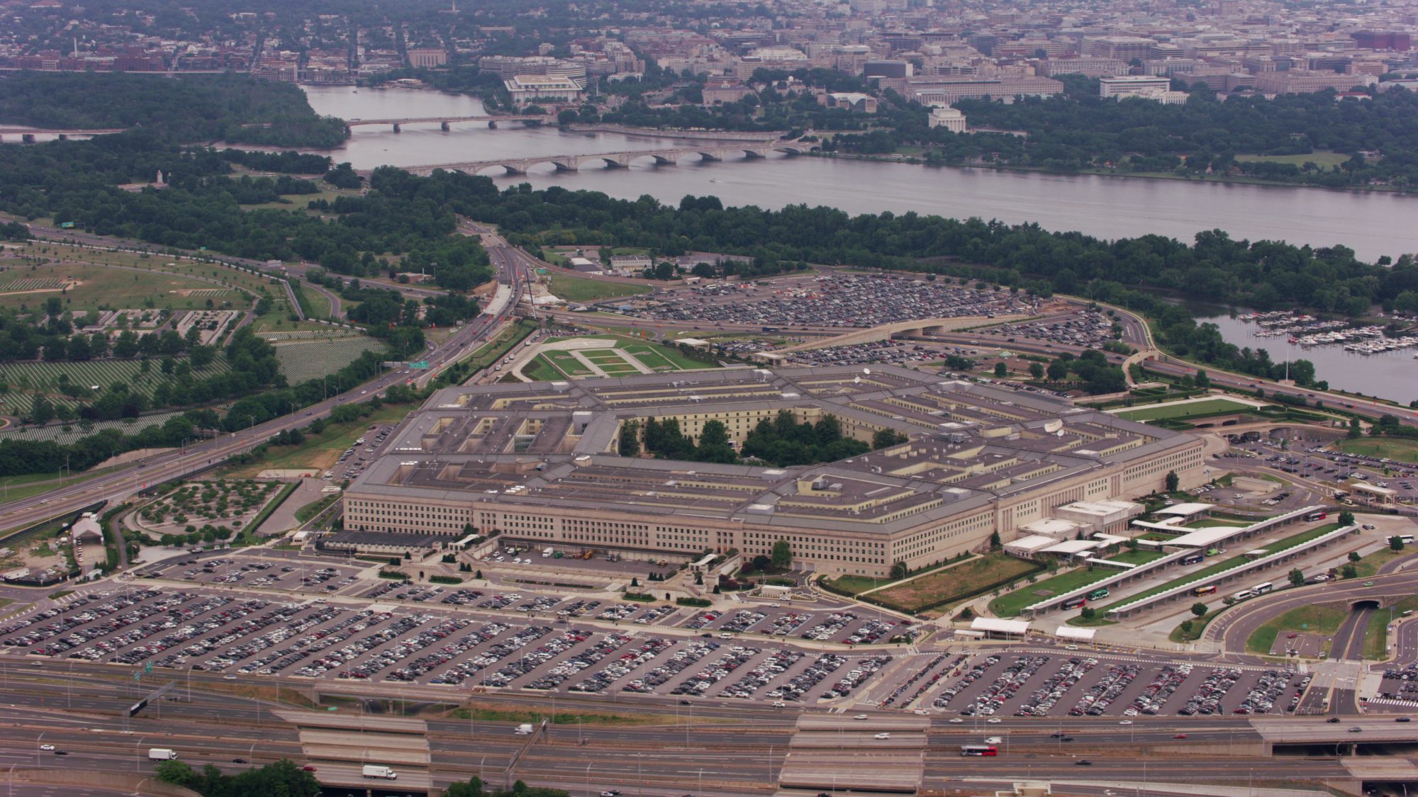 washington-dc-circa-2017-aerial-view-of-the-pentagon-shot-with-cineflex-and-red-epic-w-SBI-351493459